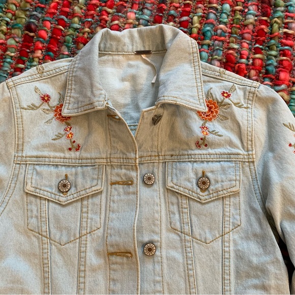 NEW free people embroidered denim jacket . - Picture 2 of 9